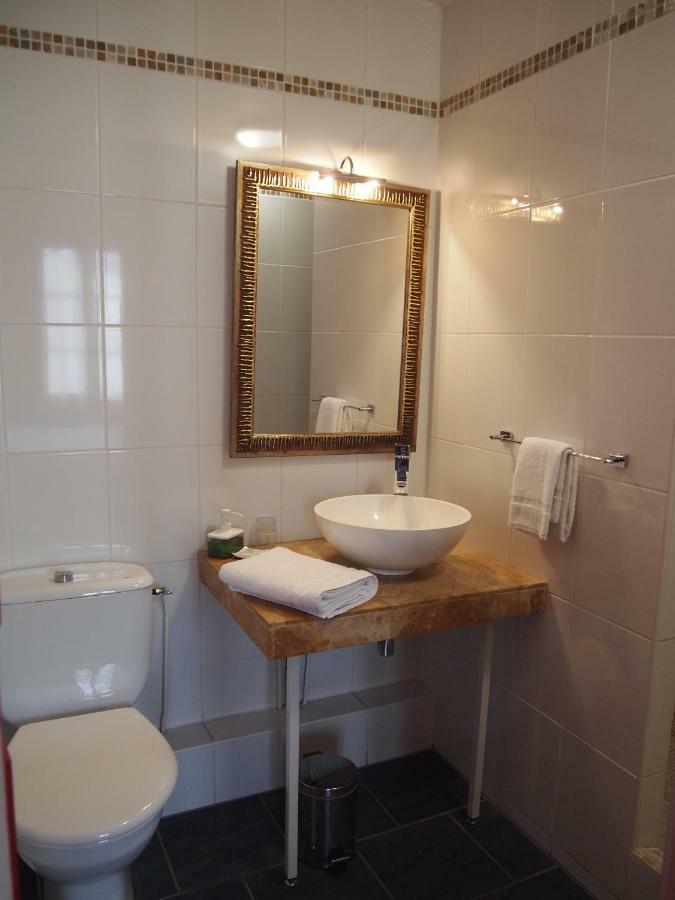 Hotel Colbert Tours